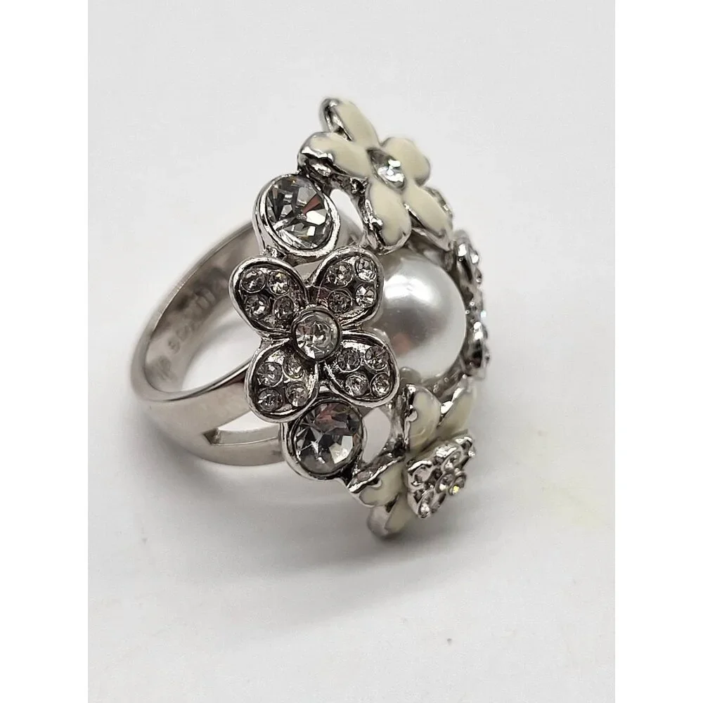 Lia Sophia "Catch The Bouquet" Crystal Rhinestone Faux Pearl Fashion Ring Size 6 - Picture 2 of 11